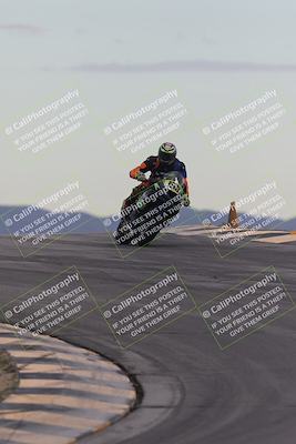 media/Sep-21-2025-Race Pace (Sun) [[98bf33ef95]]/Non Verified/1-Turns 9 and 10 (8am)/